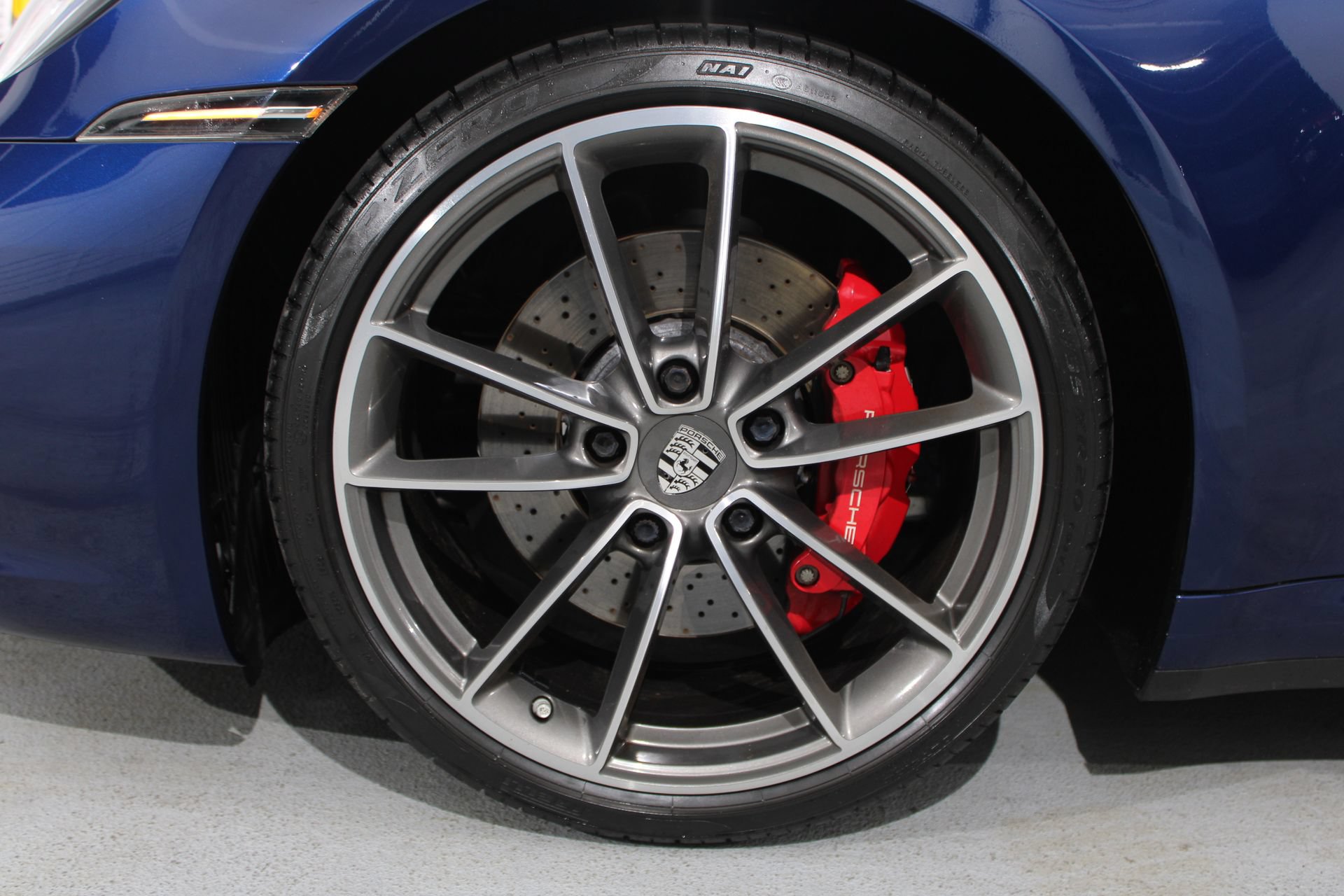 Used 2020 Porsche 911 Carrera S RWD image 38