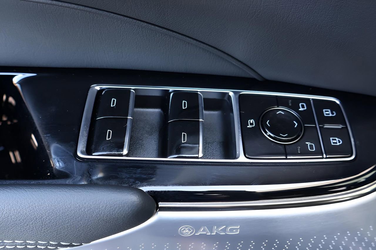 New 2026 Cadillac Lyriq V w/ Exterior Carbon Fiber Package image 11