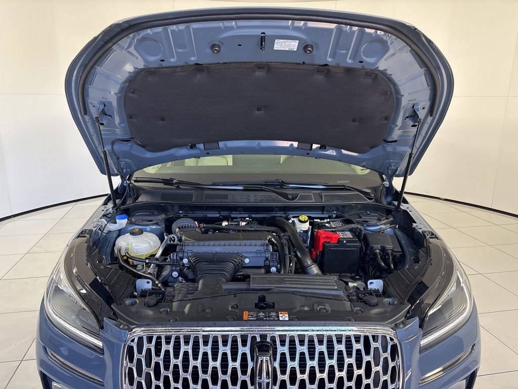 Used 2026 Lincoln Corsair Premiere image 11