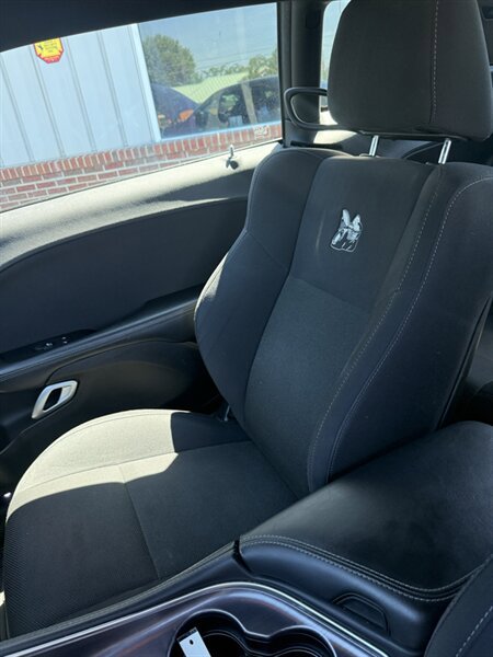 Used 2015 Dodge Challenger R/T Scat Pack RWD image 23