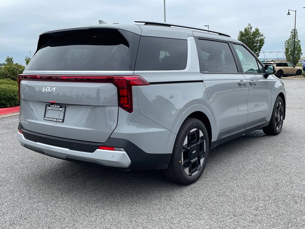 New 2026 Kia Carnival EX FWD image 8