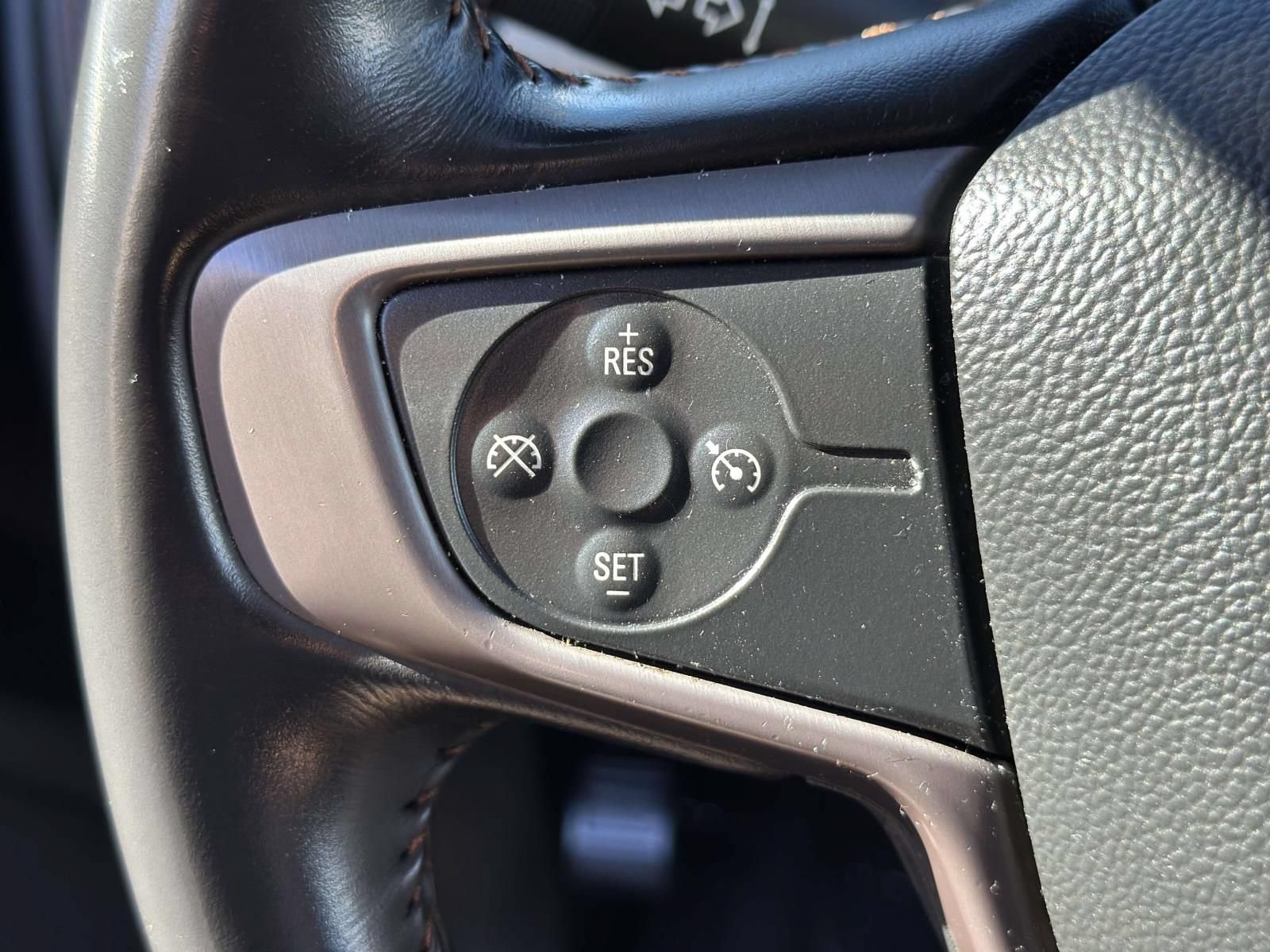 Used 2022 GMC Canyon AT4 w/ Trailering Package AWD/4WD image 17