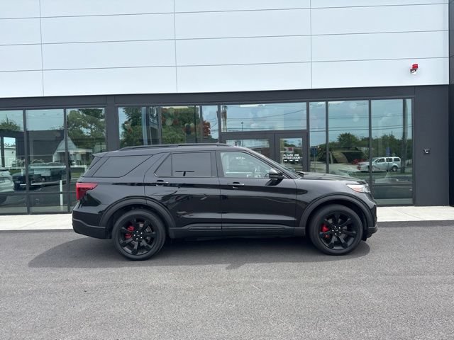 Used 2020 Ford Explorer ST w/ ST Street Pack AWD/4WD image 2