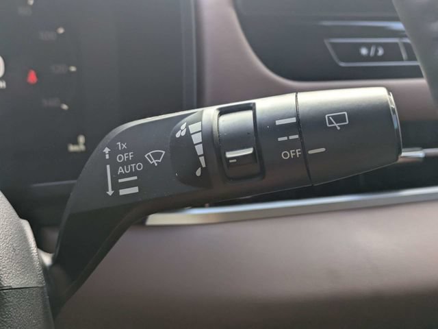 Used 2025 Mitsubishi Outlander SEL FWD image 28