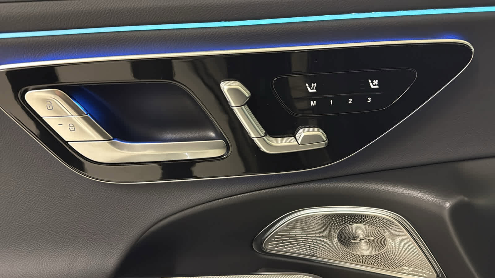 New 2026 Mercedes-Benz E 450 4MATIC Sedan image 17