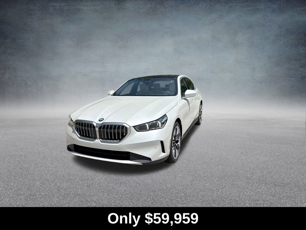 Used 2026 BMW 530i xDrive w/ Premium Package image 4