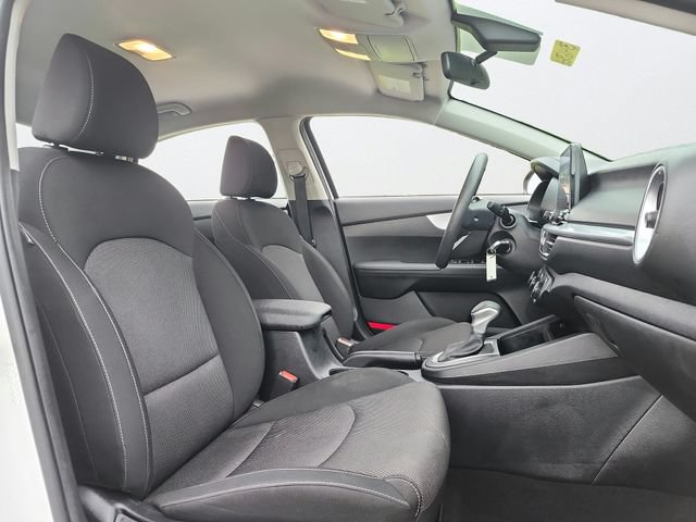 Certified 2023 Kia Forte LXS w/ LXS Technology Package FWD image 22