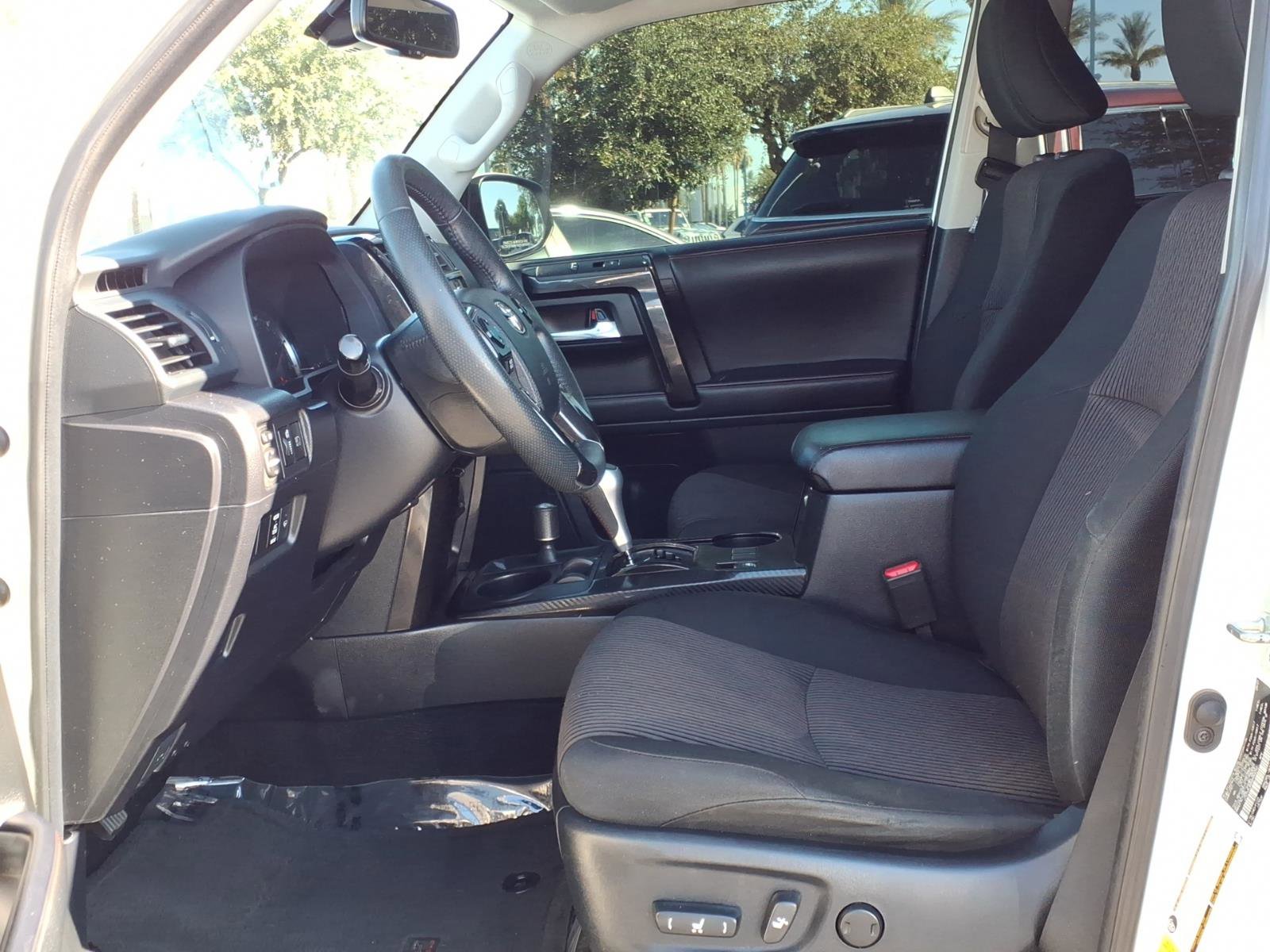 Used 2022 Toyota 4Runner TRD Off-Road AWD/4WD image 15