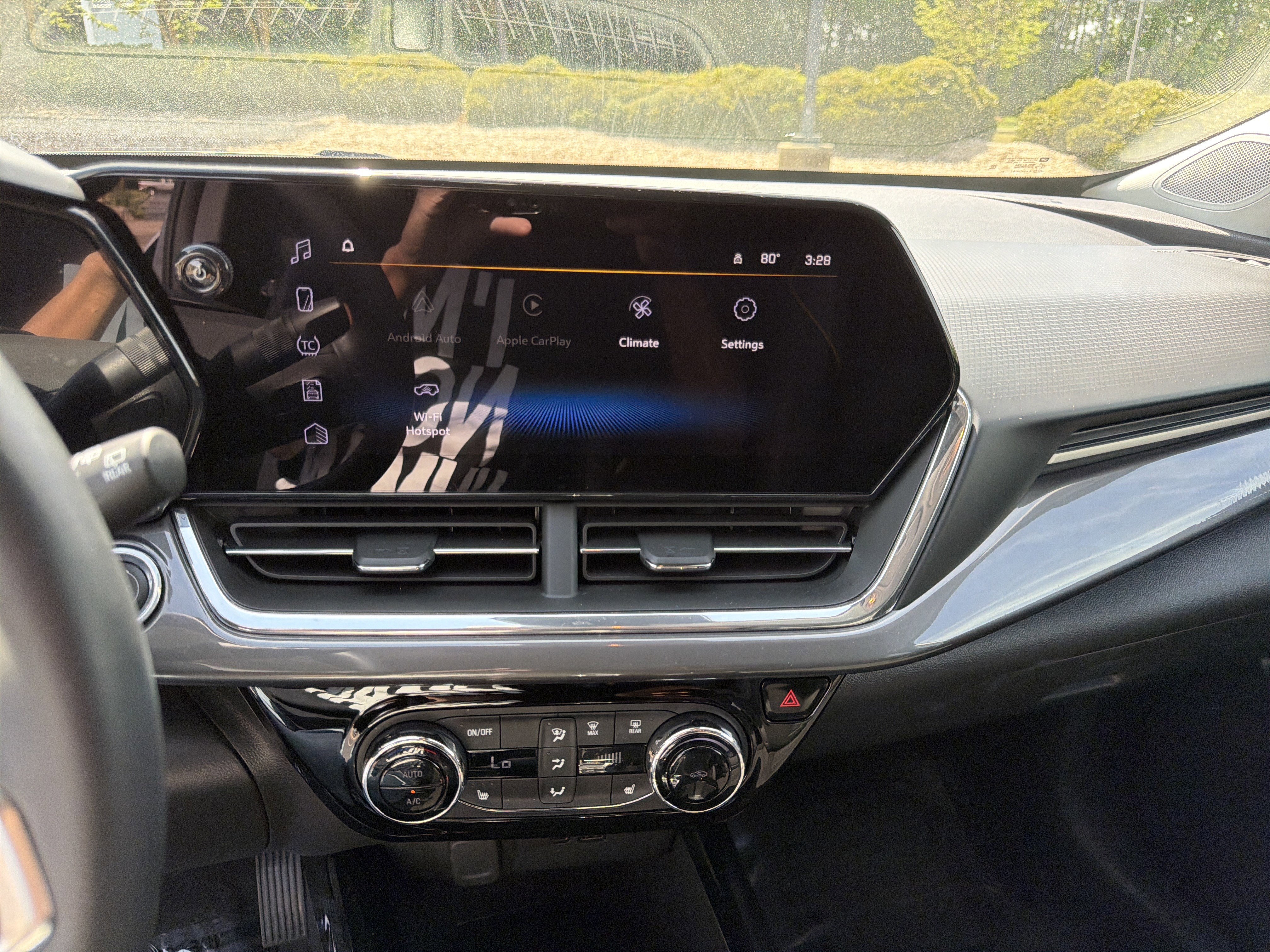 Used 2025 Chevrolet Trax ACTIV w/ Driver Confidence Package FWD image 26