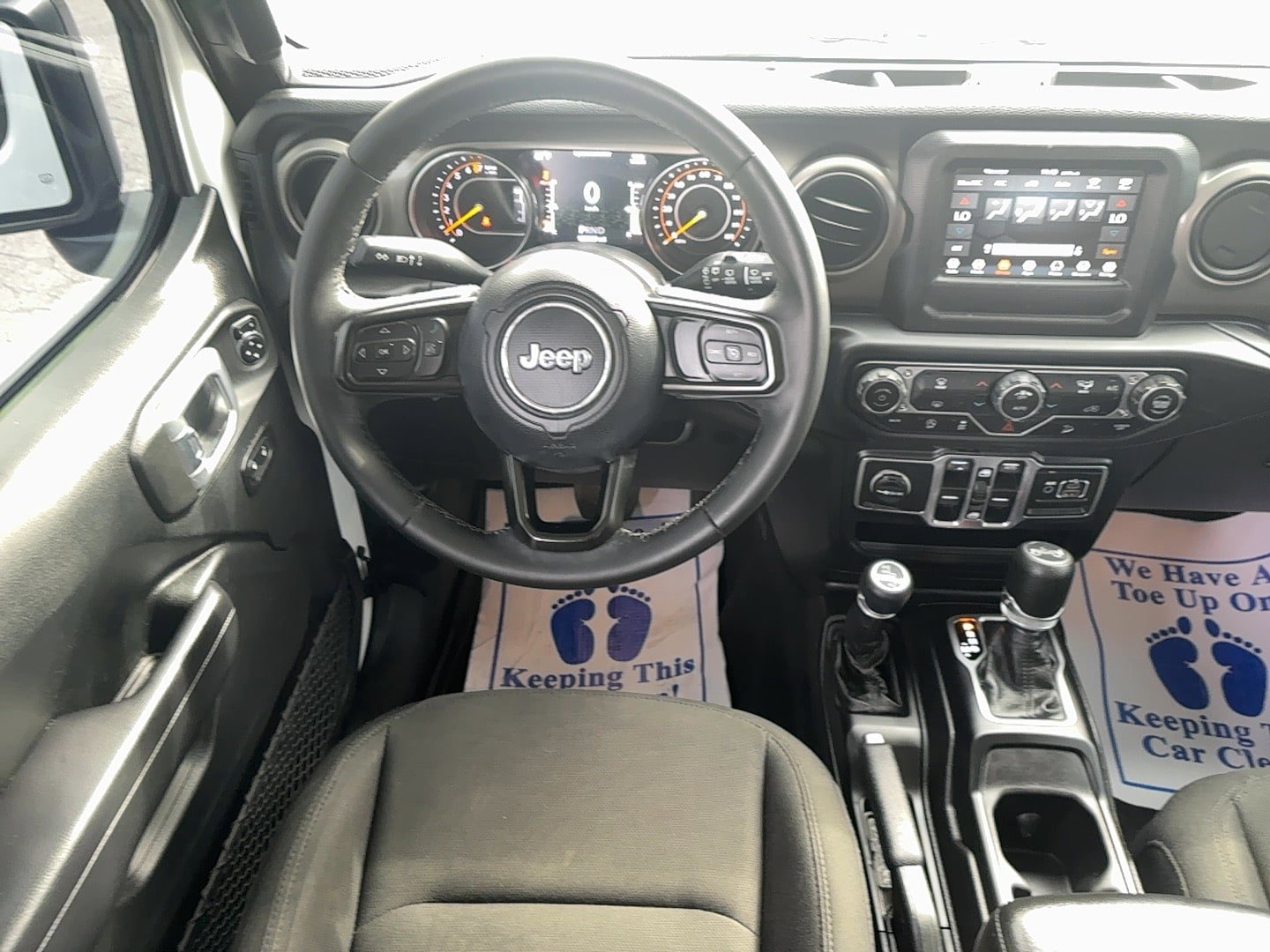 Used 2018 Jeep Wrangler Unlimited Sport S AWD/4WD image 14