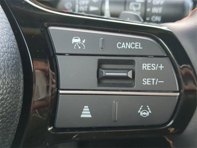 Used 2025 Honda Pilot TrailSport image 25