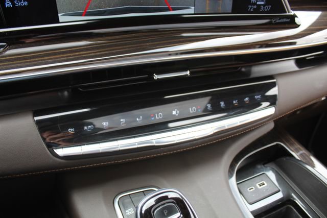 Used 2022 Cadillac Escalade Premium Luxury w/ LPO, Floor Liner Package AWD/4WD image 30