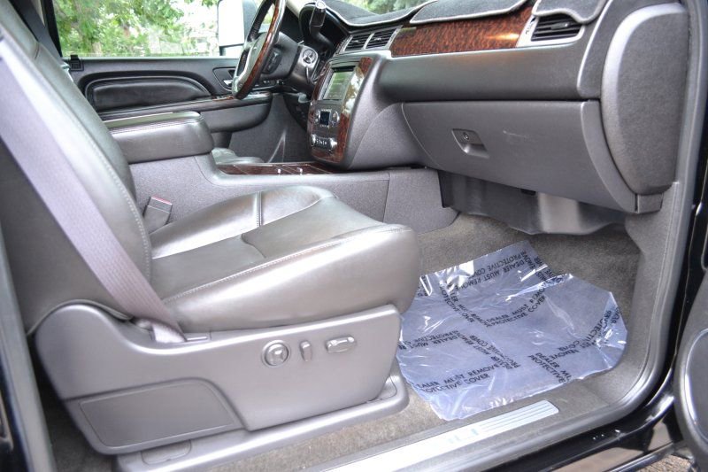 Used 2013 GMC Sierra 3500 Denali image 34