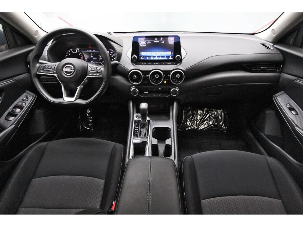Used 2025 Nissan Sentra SV FWD image 7