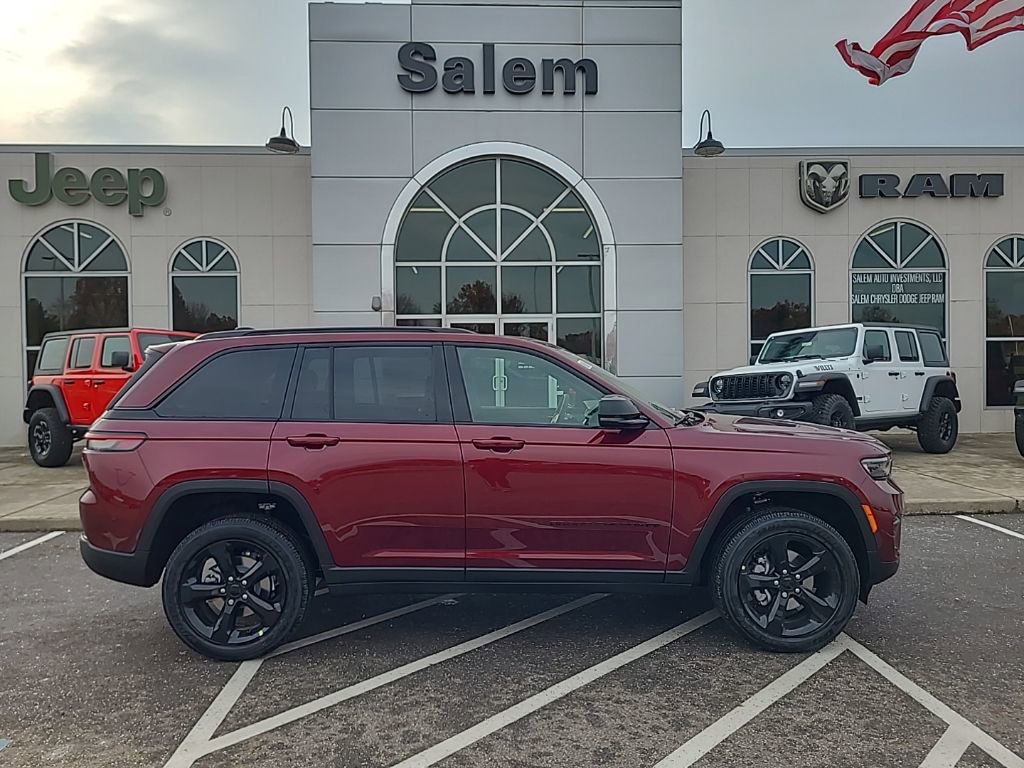 New 2025 Jeep Grand Cherokee Altitude