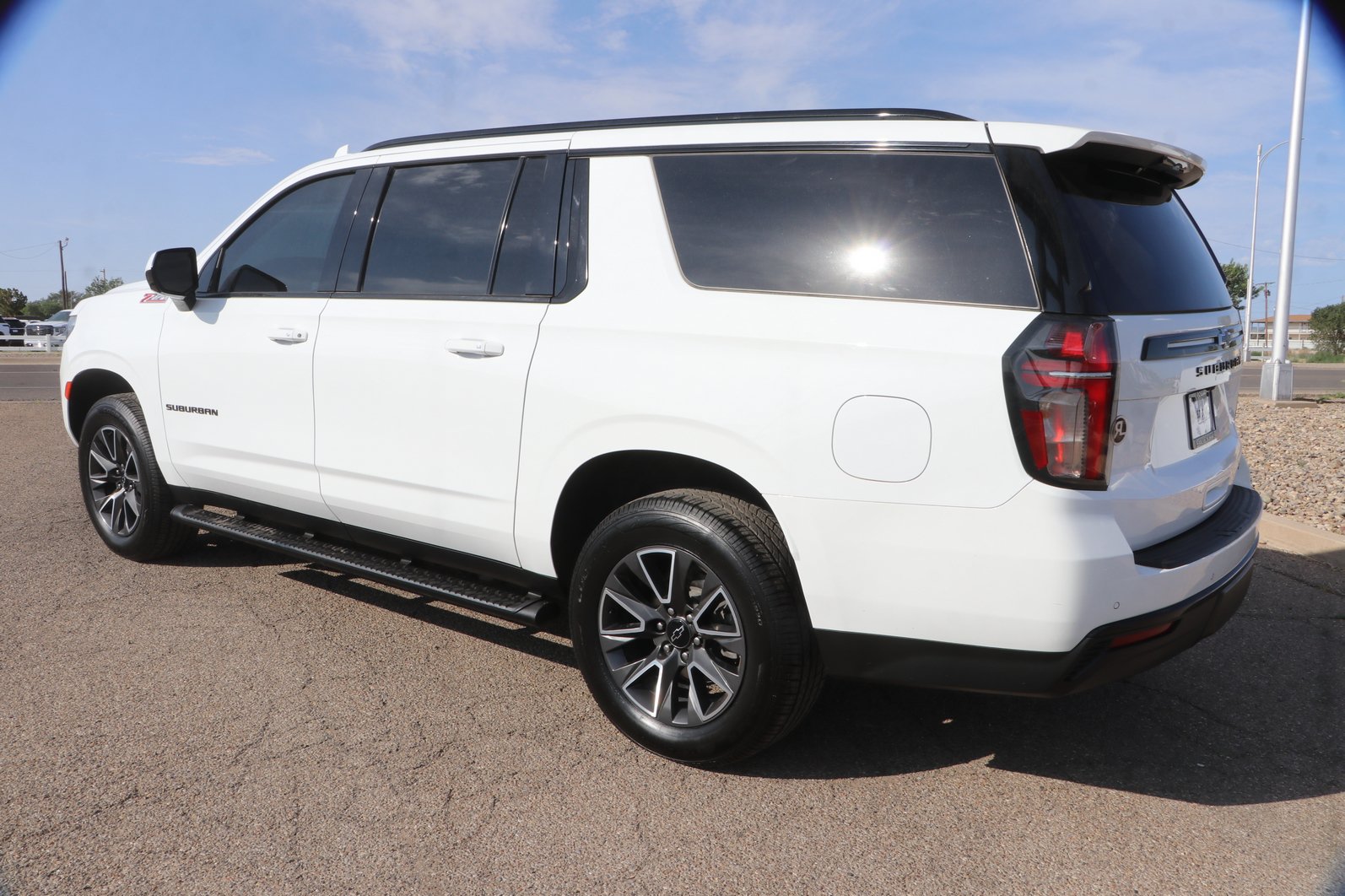 Used 2023 Chevrolet Suburban Z71 AWD/4WD image 5