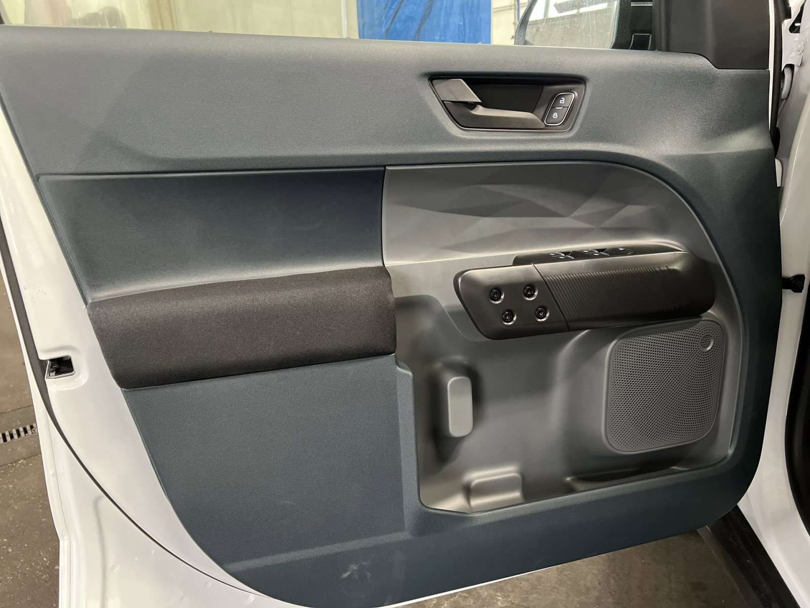 New 2025 Ford Maverick XL w/ Equipment Group 101A image 14