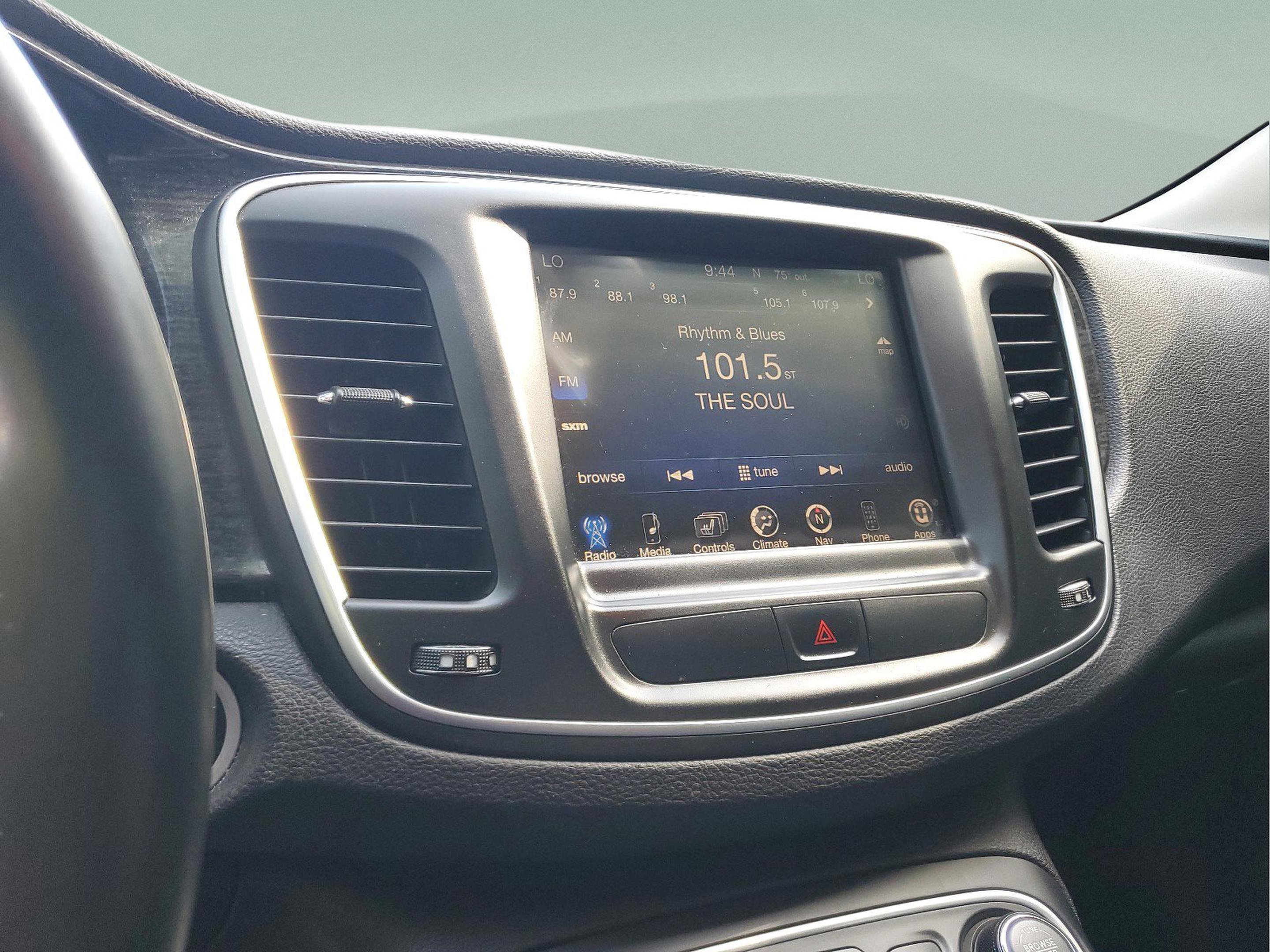Used 2015 Chrysler 200 C w/ Navigation & Sound Group I FWD image 18