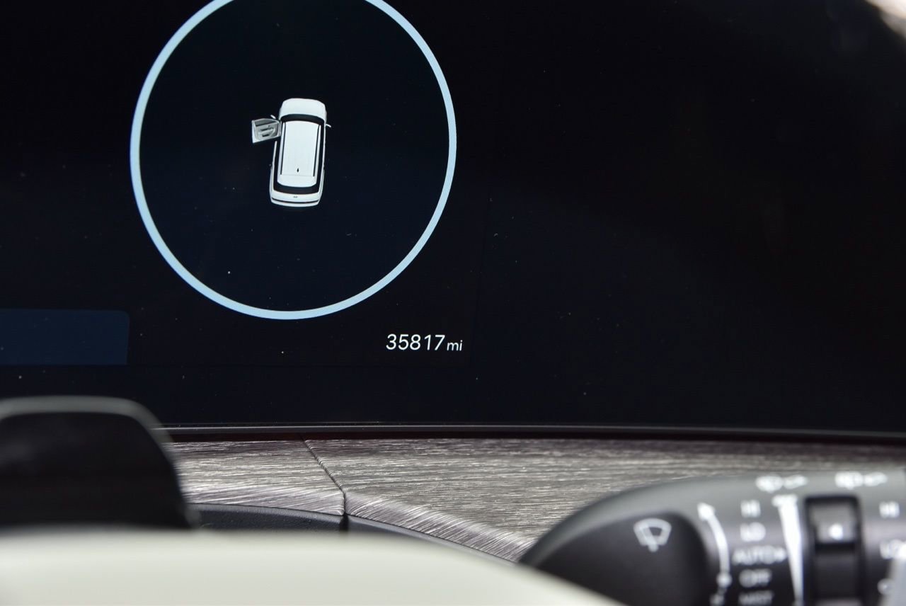 Used 2024 Hyundai Santa Fe Calligraphy FWD image 8