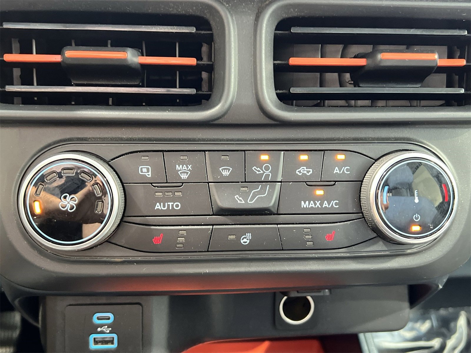 Used 2023 Ford Maverick XLT w/ Equipment Group 300A Standard image 18