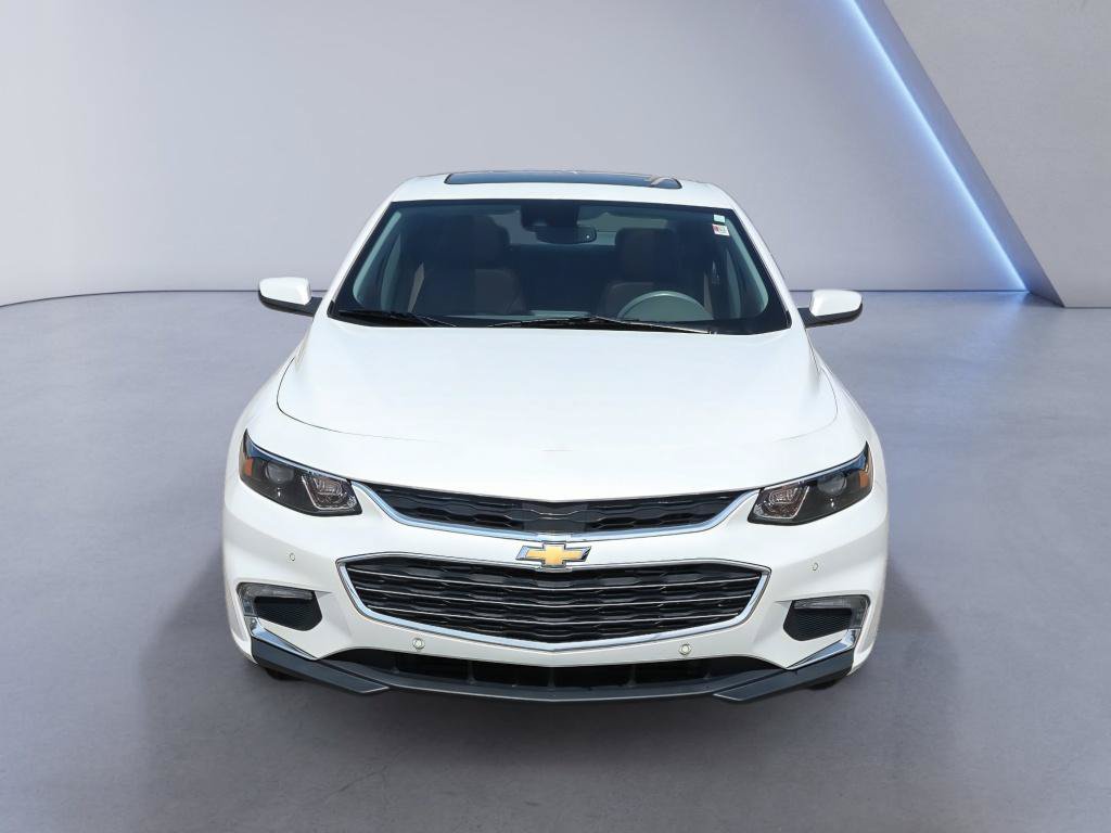 Used 2017 Chevrolet Malibu Premier w/ Premier Sun and Wheel Package FWD image 10