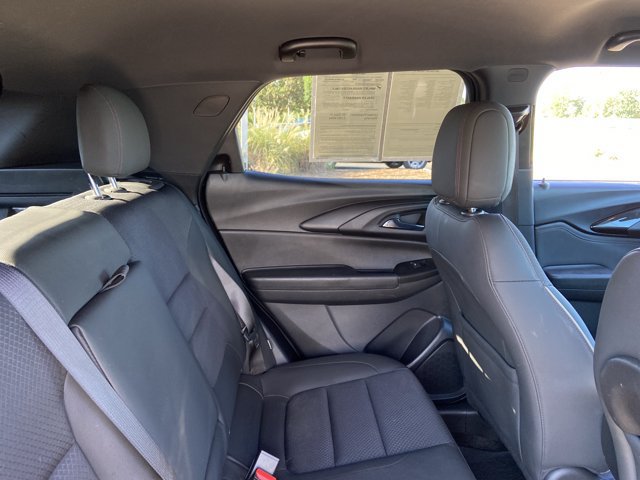 Used 2022 Chevrolet TrailBlazer RS FWD image 25