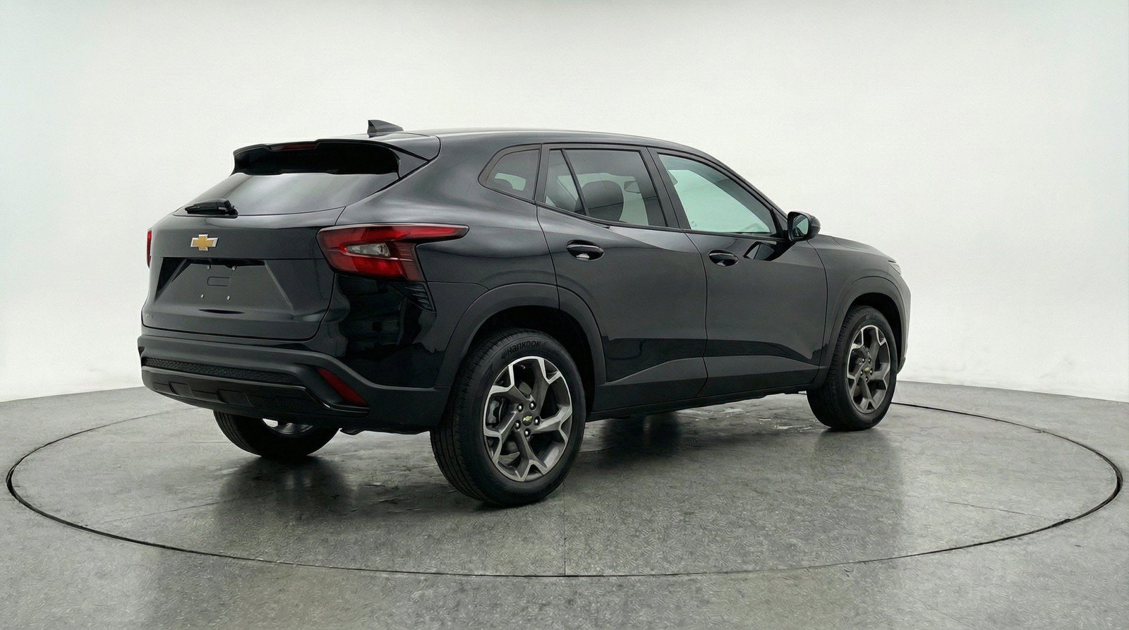 Used 2025 Chevrolet Trax LT w/ LT Convenience Package FWD image 9