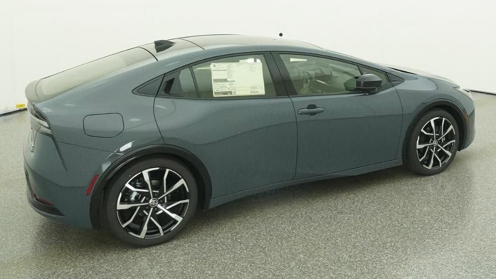 New 2026 Toyota Prius Plug-In Hybrid image 10