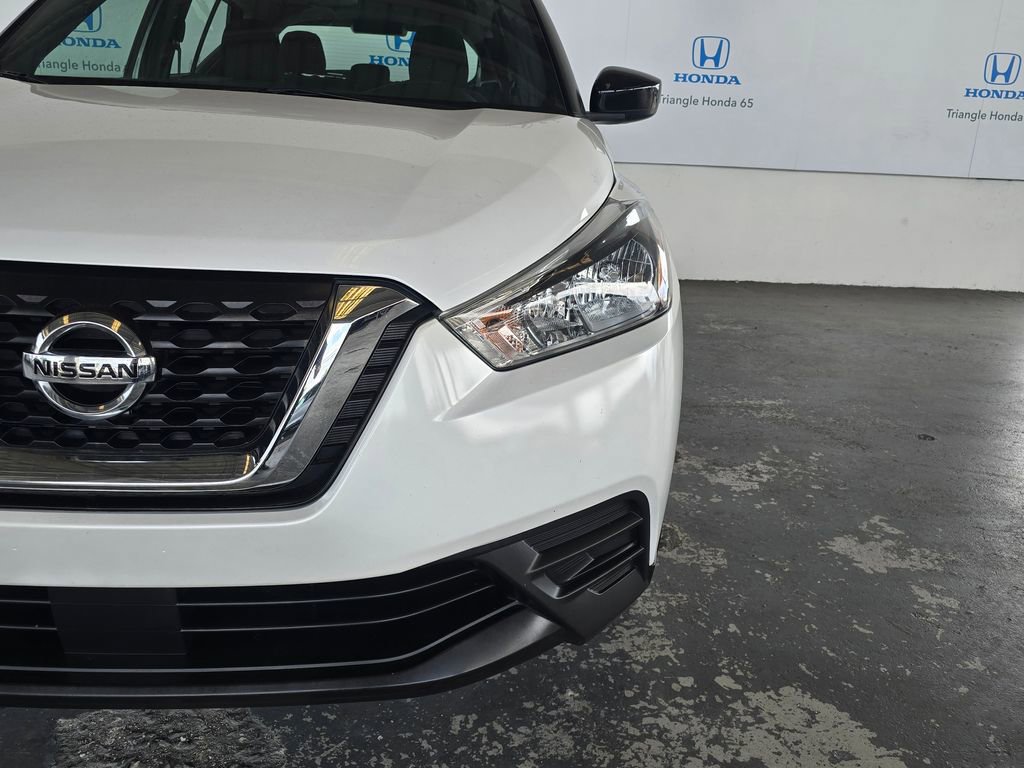 Used 2020 Nissan Kicks SV FWD image 23