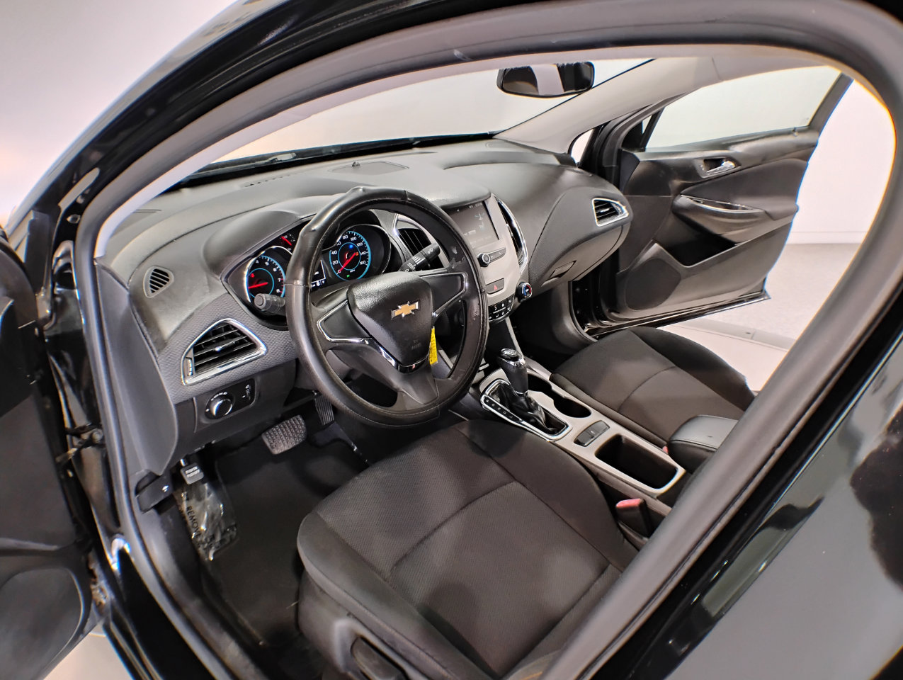 Used 2016 Chevrolet Cruze LS image 57