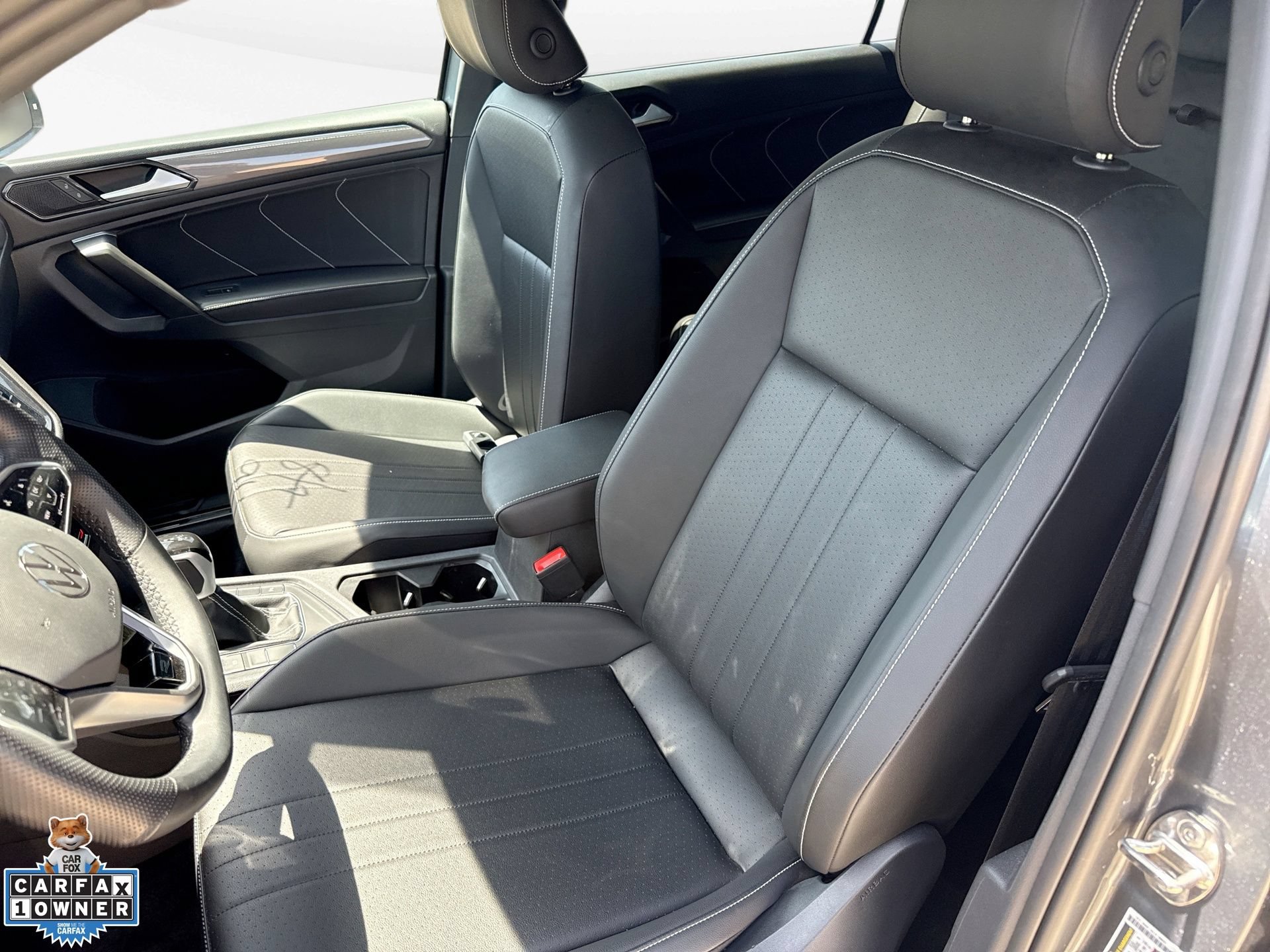 Certified 2024 Volkswagen Tiguan SE R-Line FWD image 14