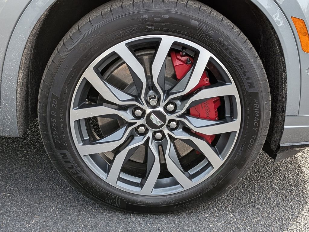 Certified 2023 Cadillac XT6 Sport w/ Technology Package AWD/4WD image 13
