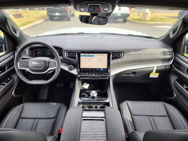 New 2026 Jeep Grand Wagoneer Limited w/ Premium Group II image 2