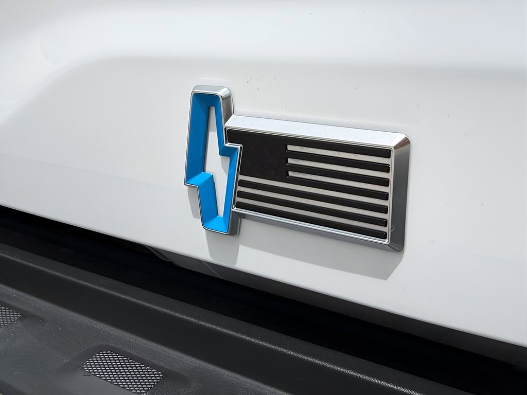 Certified 2025 Ford F150 Lightning XLT AWD/4WD image 40