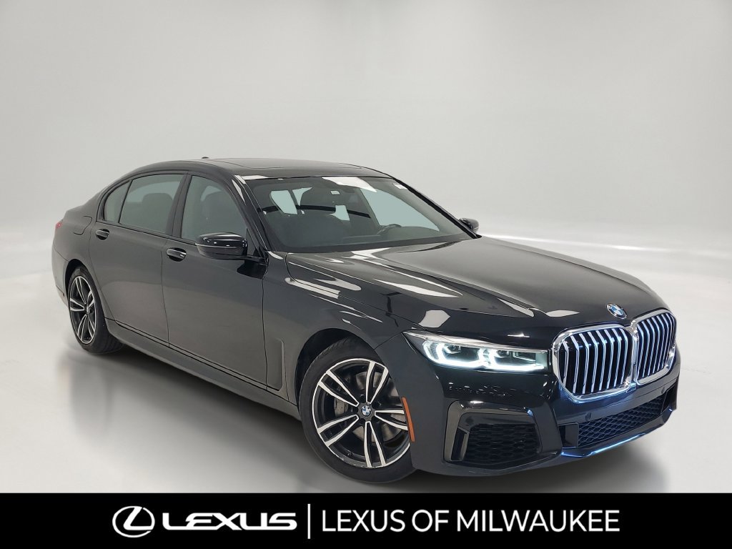 Used 2022 BMW 740i xDrive w/ M Sport Package
