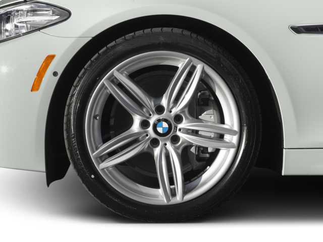 Used 2016 BMW 550i xDrive Sedan image 11