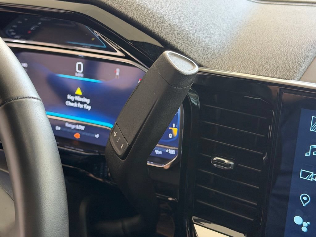 Used 2024 Chevrolet Silverado 1500 RST RWD image 9