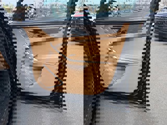 Used 2021 Jaguar F-PACE S image 22