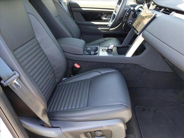 New 2025 Land Rover Discovery Sport S image 18