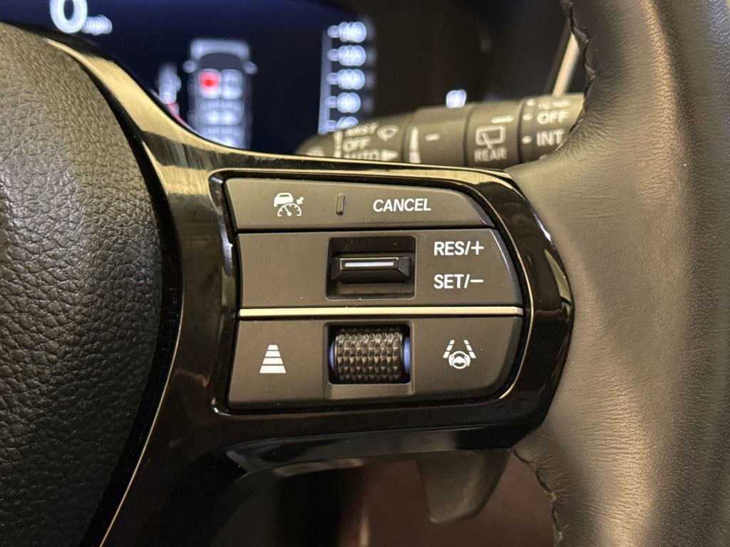 Certified 2025 Honda Pilot Elite image 33