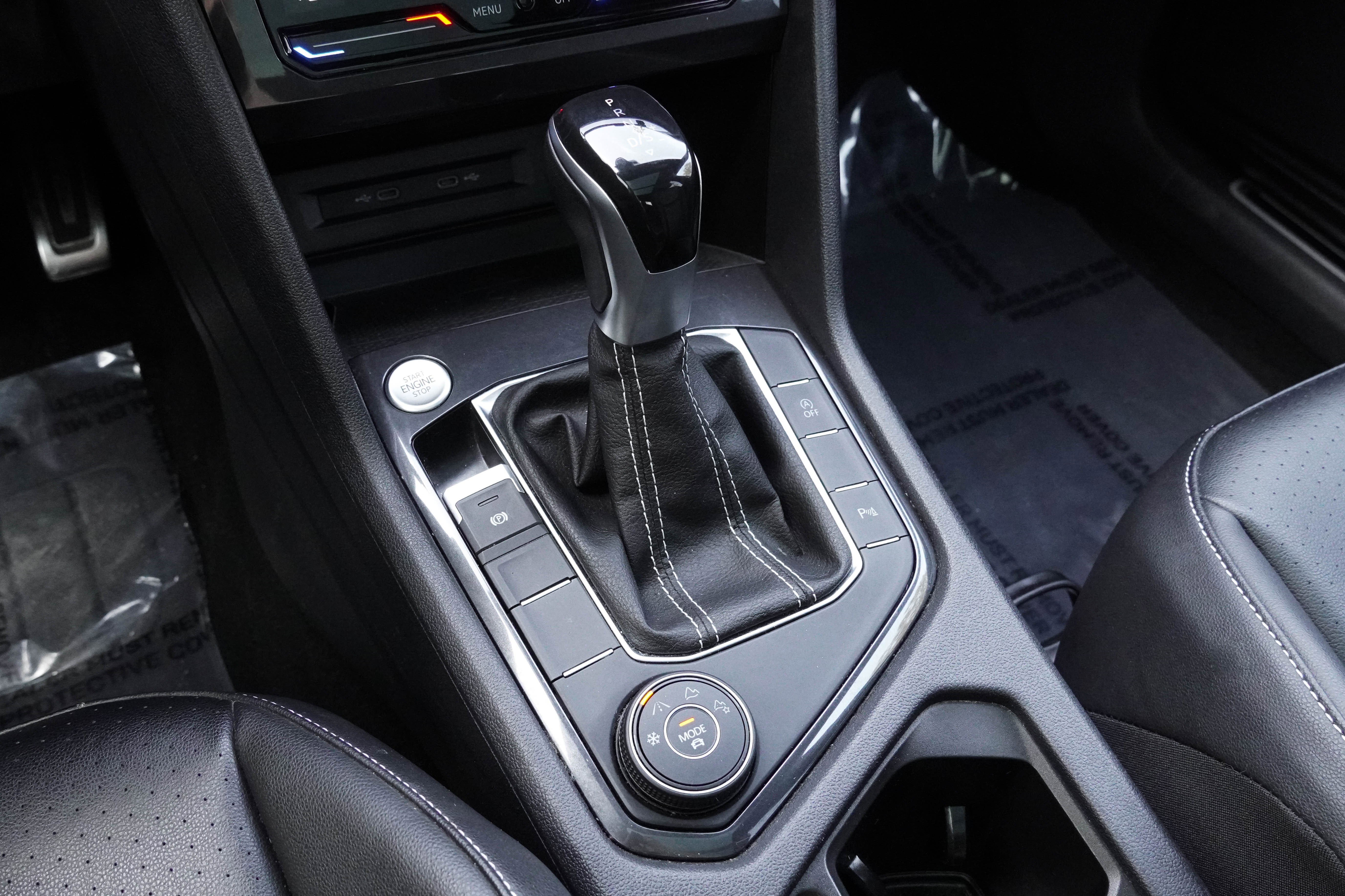 Used 2022 Volkswagen Tiguan SE R-Line AWD/4WD image 28