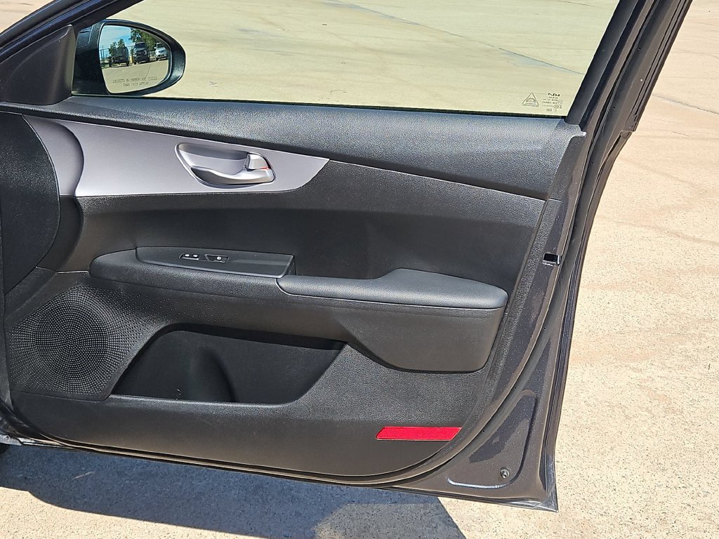 Used 2024 Kia Forte LXS FWD image 30