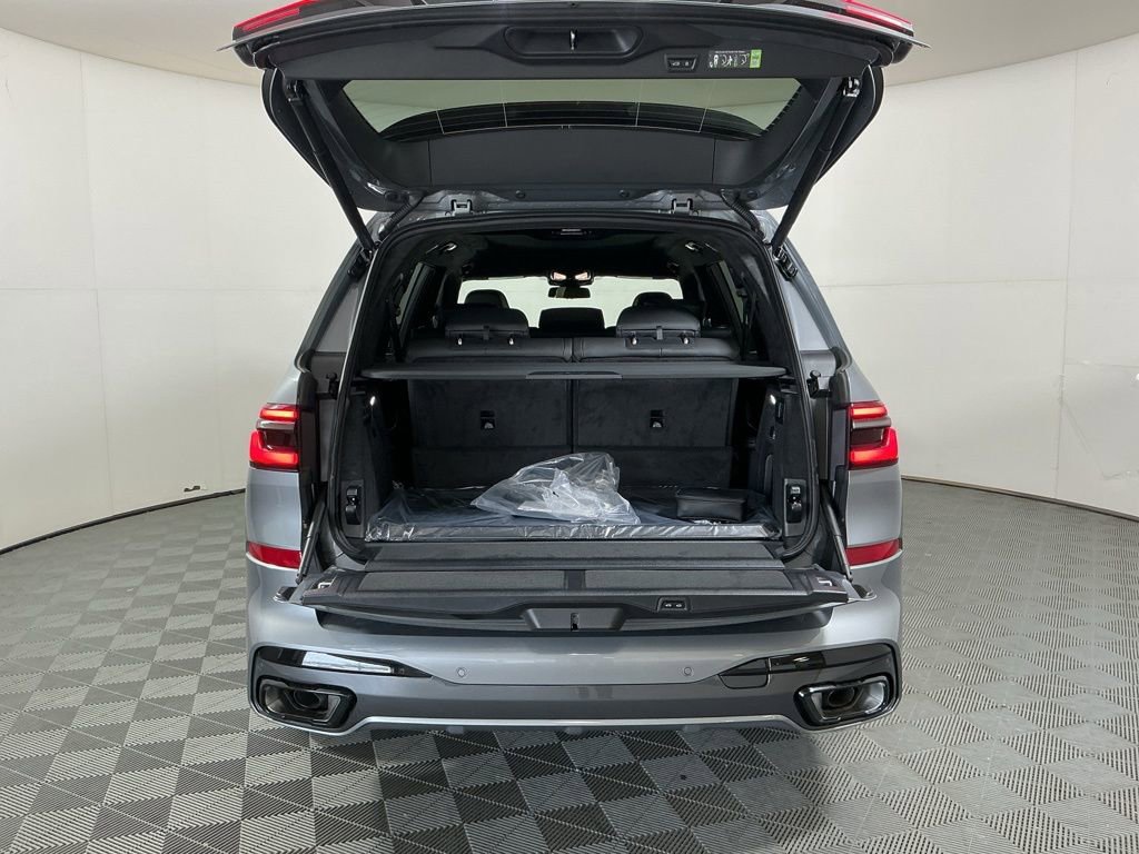 New 2026 BMW X7 xDrive40i w/ M Sport Package AWD/4WD image 31