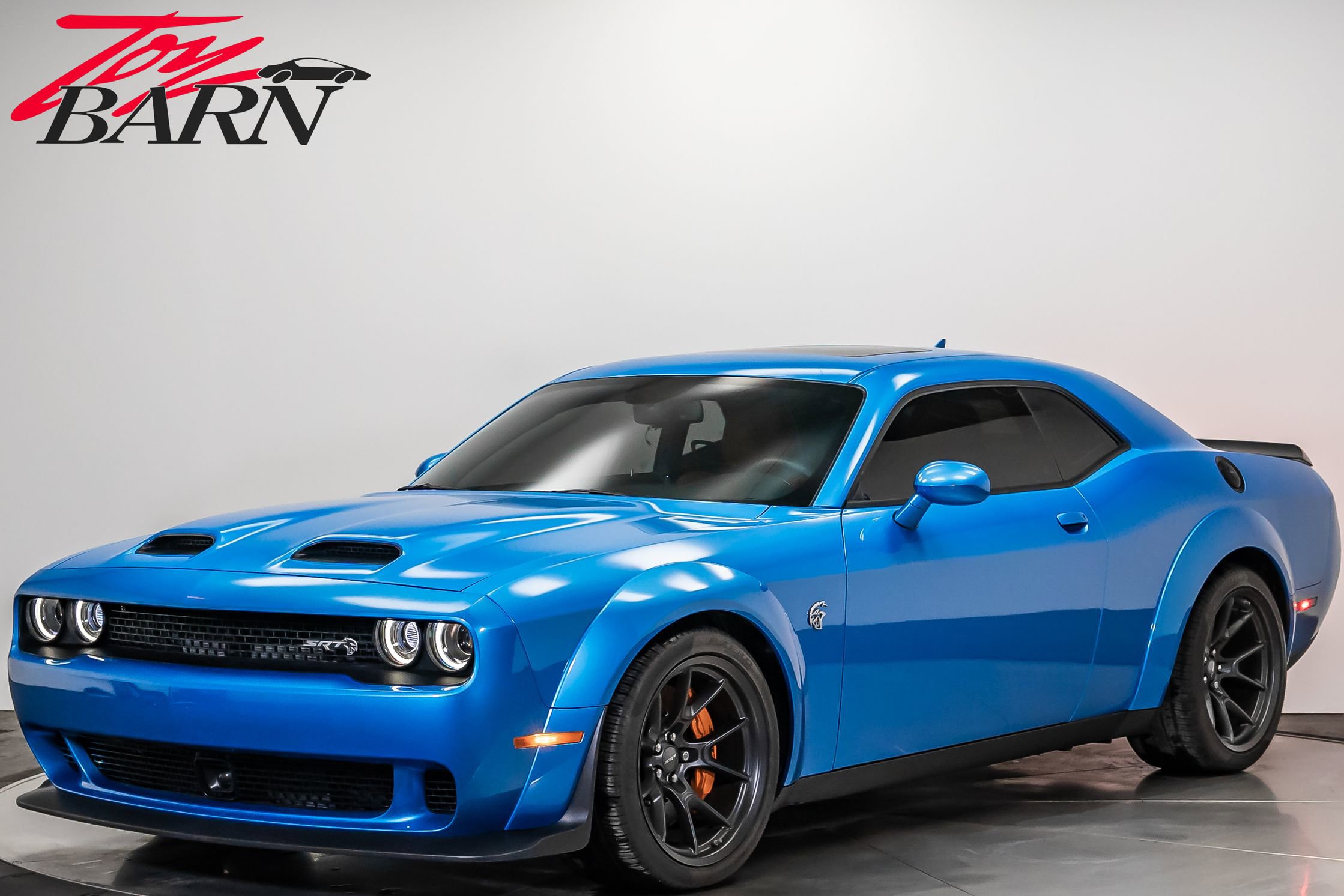 Used 2023 Dodge Challenger SRT Hellcat image 1