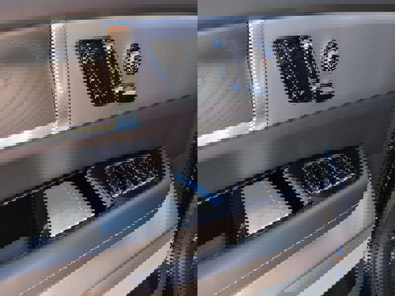 New 2026 Cadillac Vistiq Platinum image 11