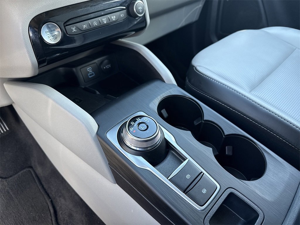 Used 2023 Ford Escape Platinum image 29