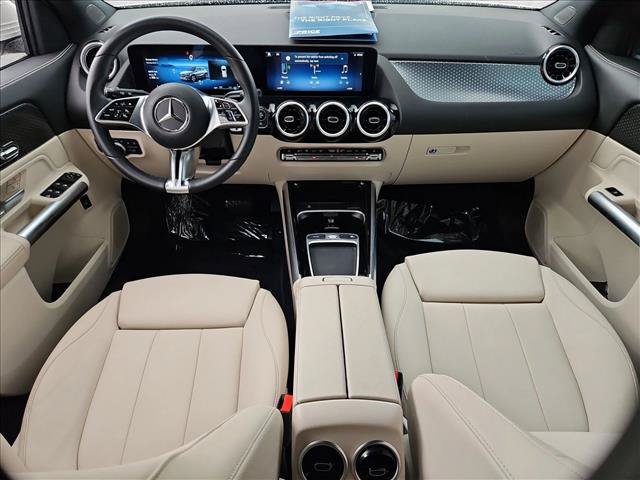 Used 2025 Mercedes-Benz GLA 250 4MATIC image 23