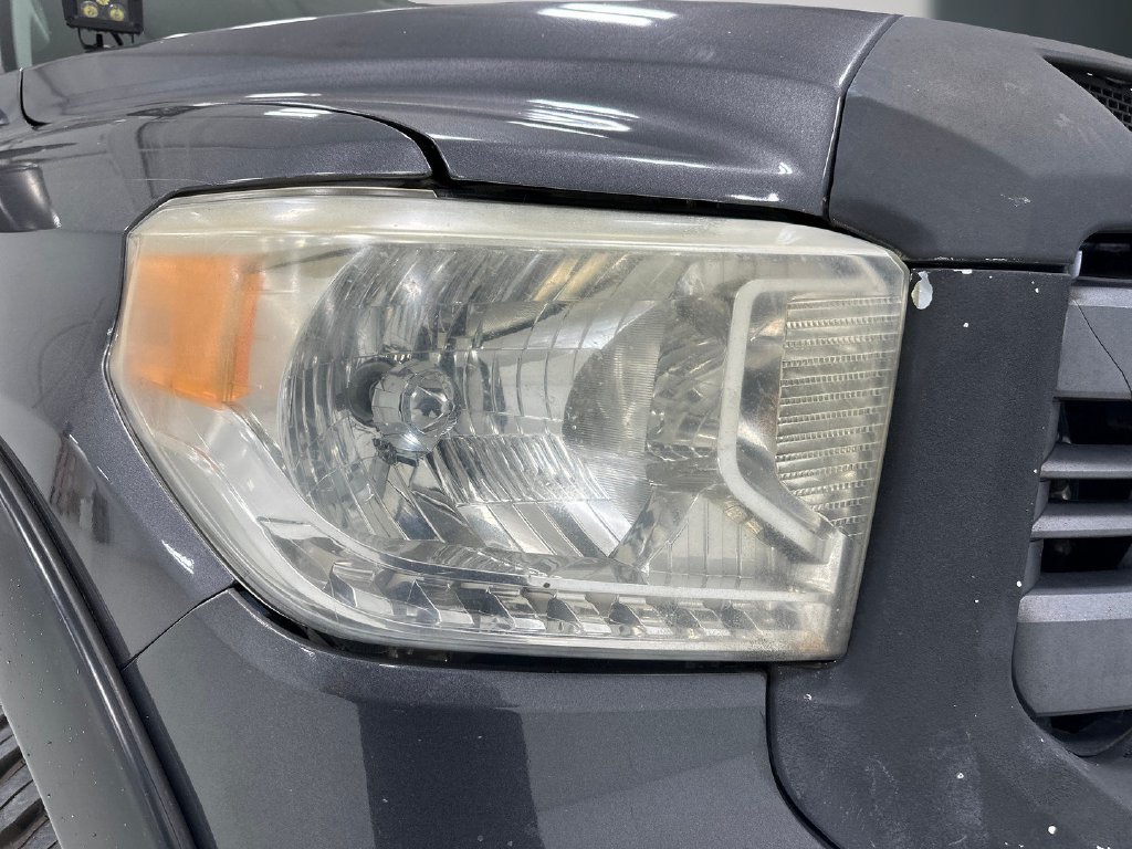 Used 2014 Toyota Tundra SR5 w/ SR5 Upgrade Package AWD/4WD image 11