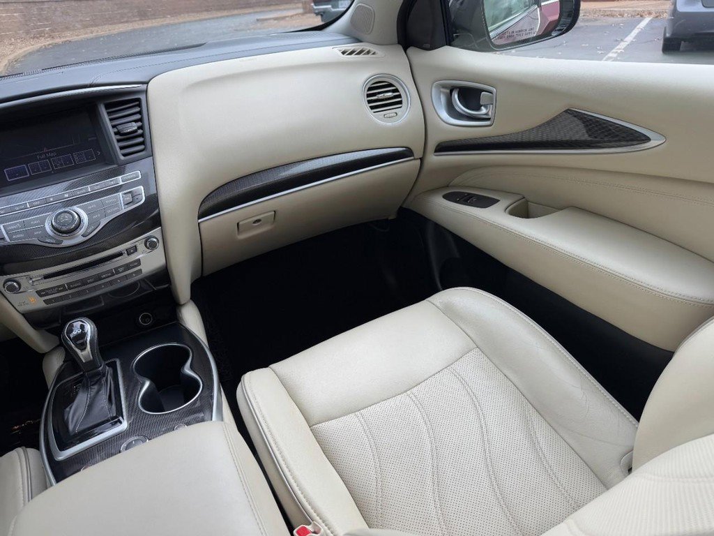 Used 2019 INFINITI QX60 Luxe w/ Essential Package image 15