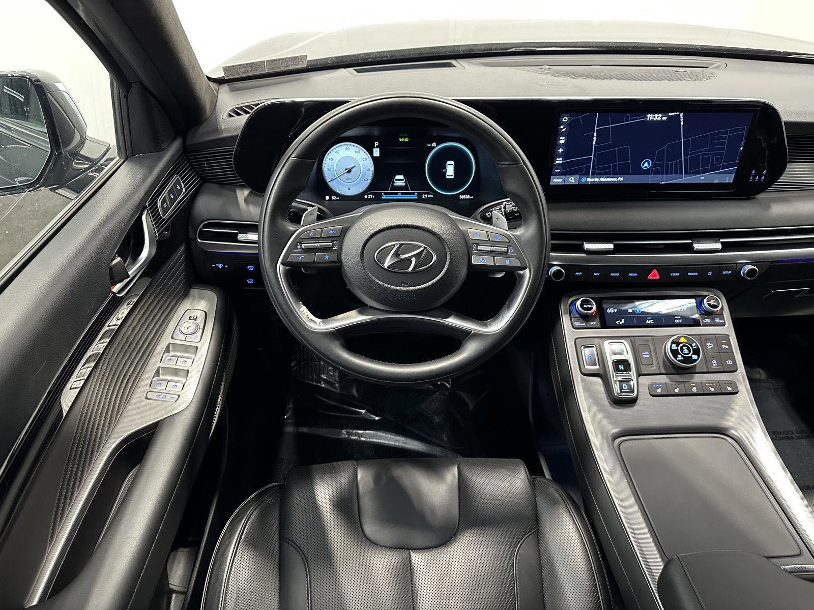 Used 2023 Hyundai Palisade Calligraphy image 20